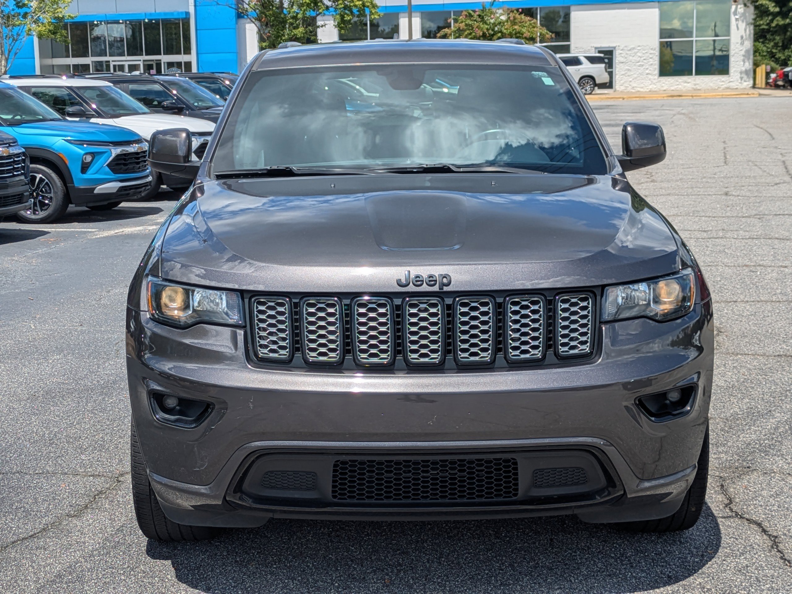 2021 Jeep Grand Cherokee Laredo X photo 7