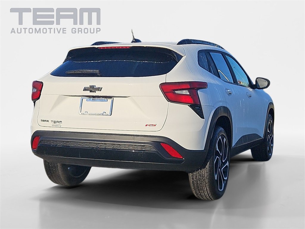2025 Chevrolet Trax photo 7