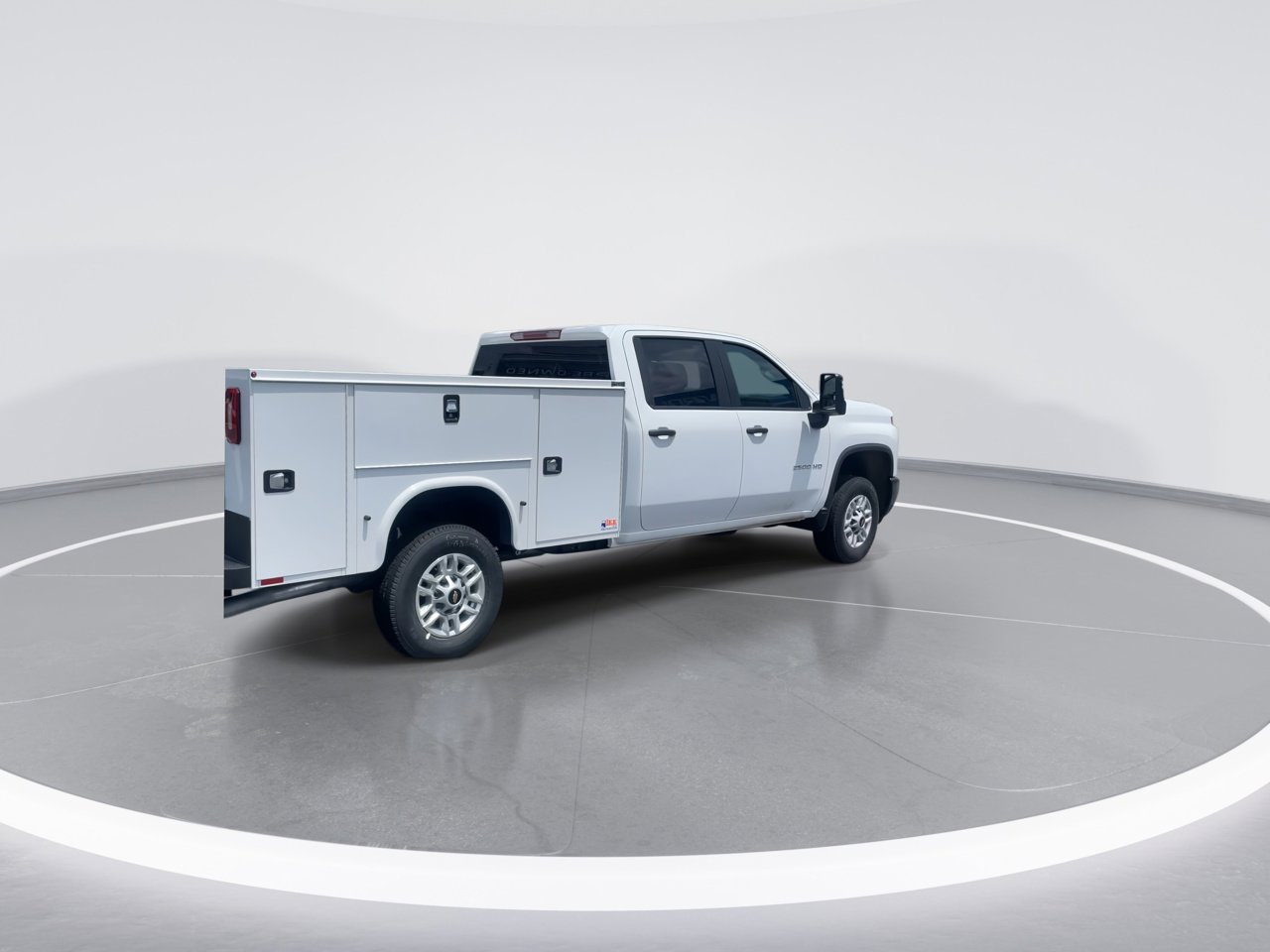 2025 Chevrolet Silverado 2500HD photo 2