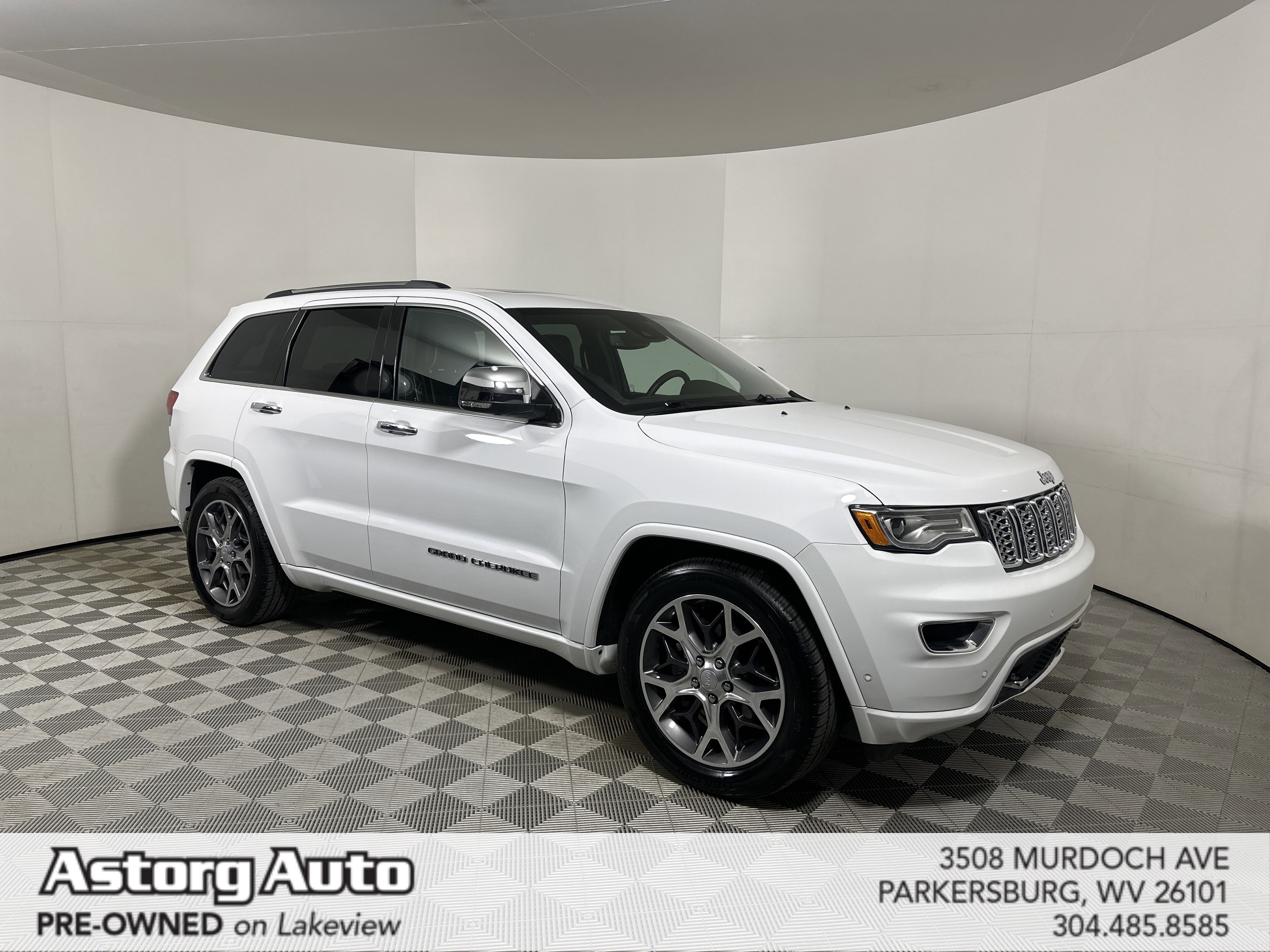 2019 Jeep Grand Cherokee Overland's photo