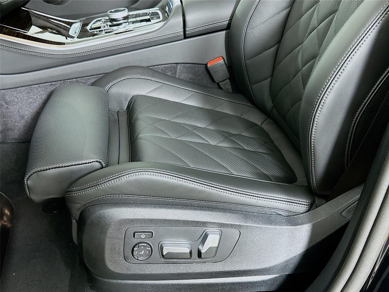 2026 Bmw X5 xDrive50e photo 18