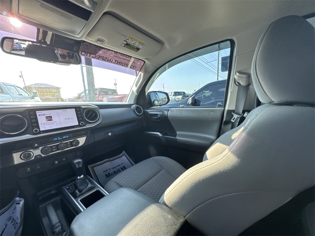 2022 Toyota Tacoma SR5 photo 11