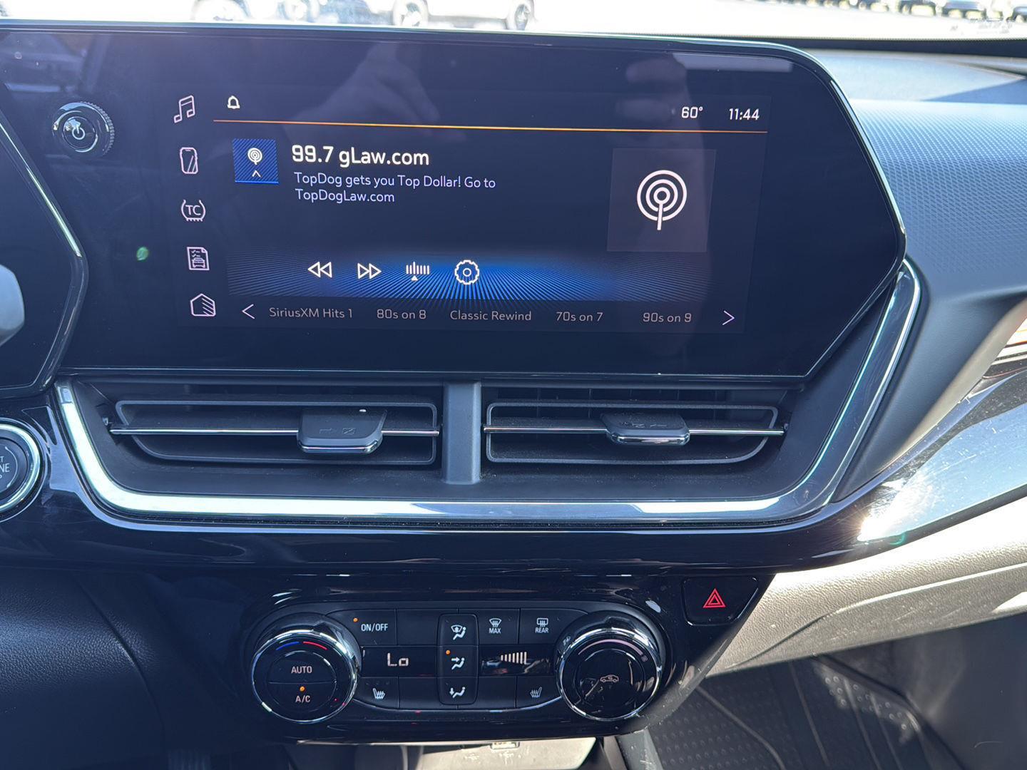 2024 Chevrolet Trax photo 4