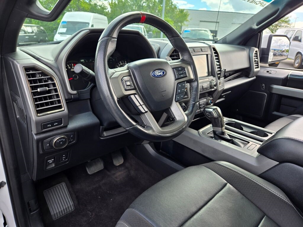 2020 Ford F-150 Raptor photo 22