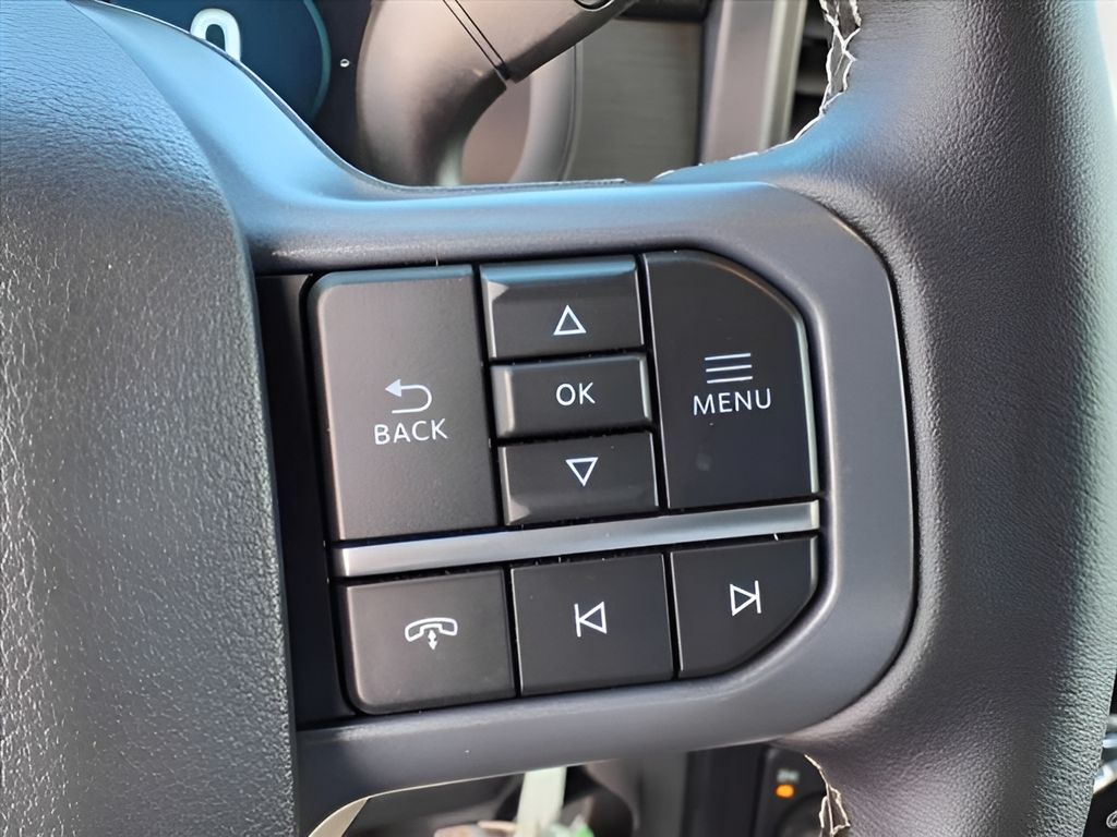 2025 Ford F-150 XLT photo 17