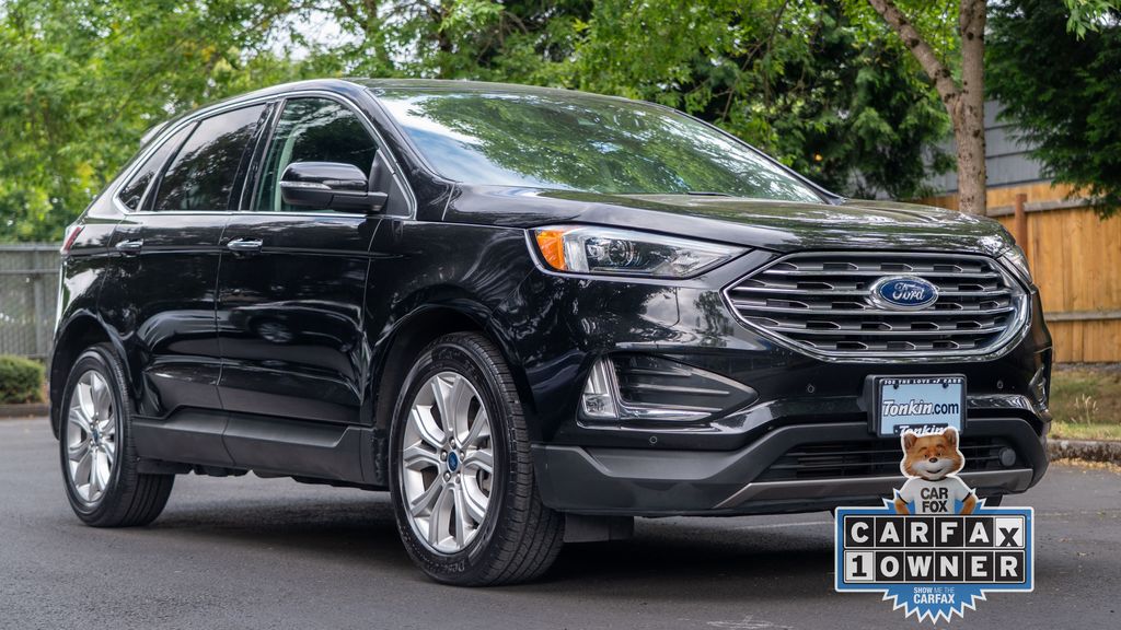 2022 Ford Edge Titanium photo 4