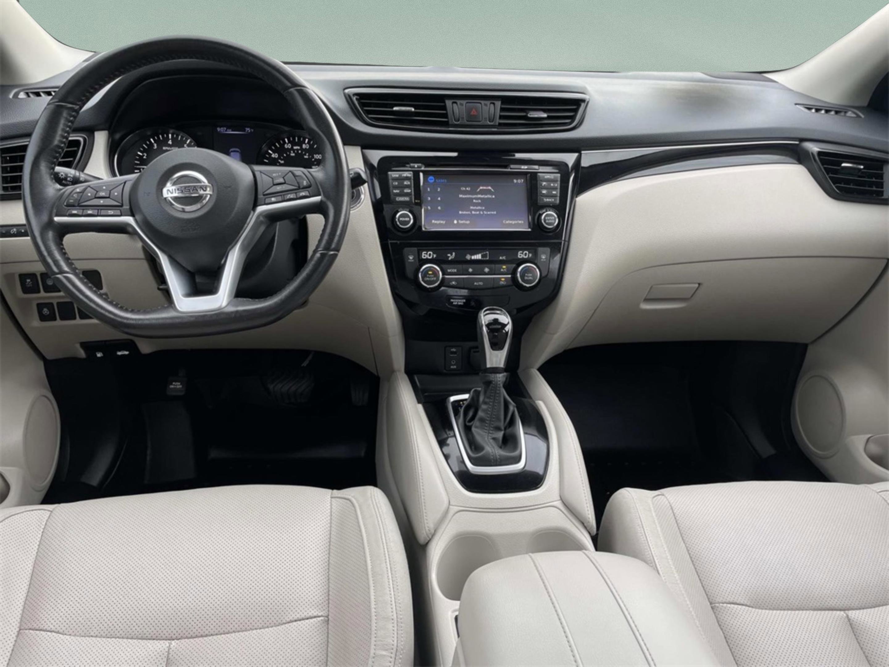2018 Nissan Rogue Sport SL photo 4