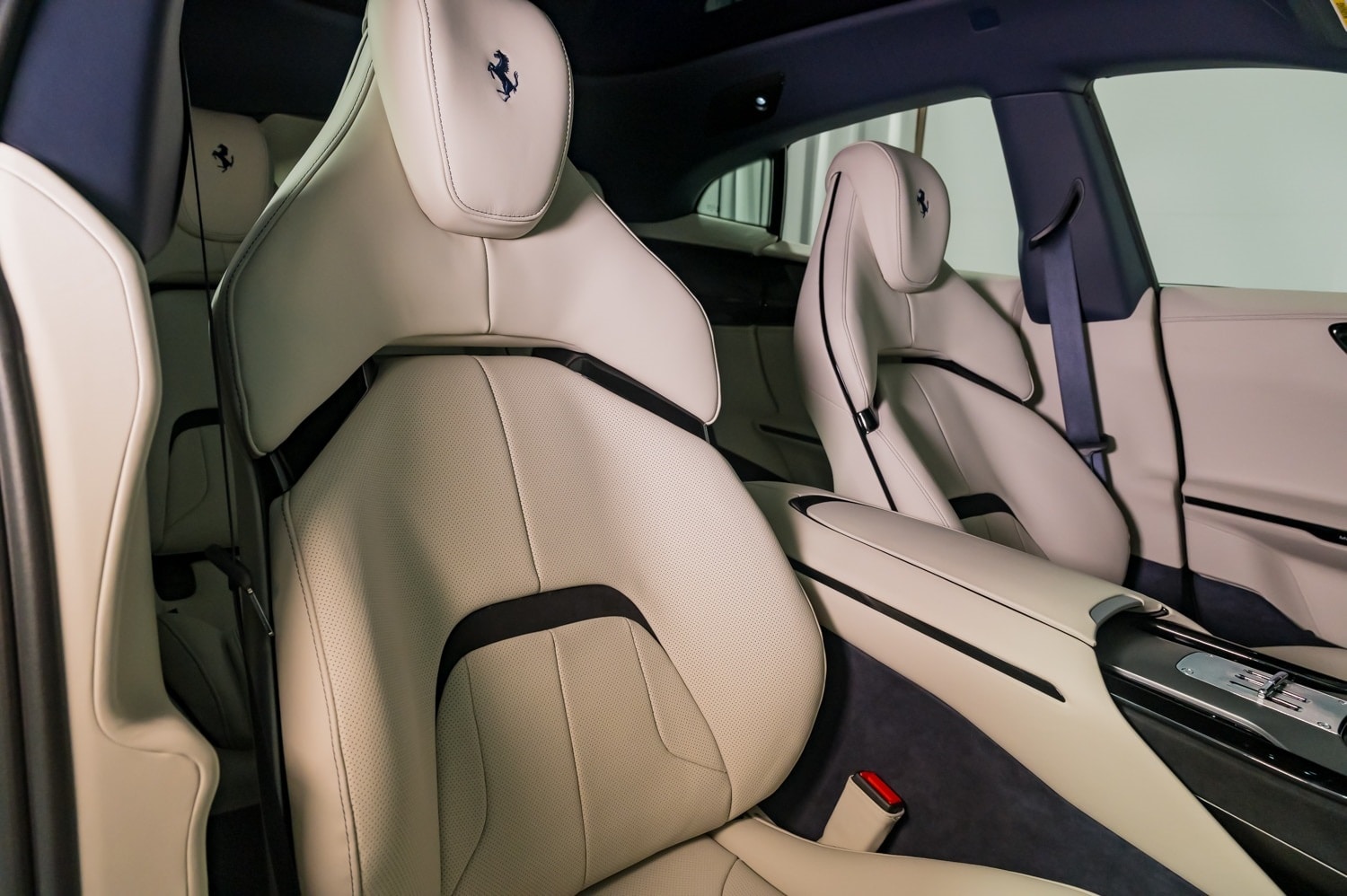 2024 Ferrari Purosangue photo 29