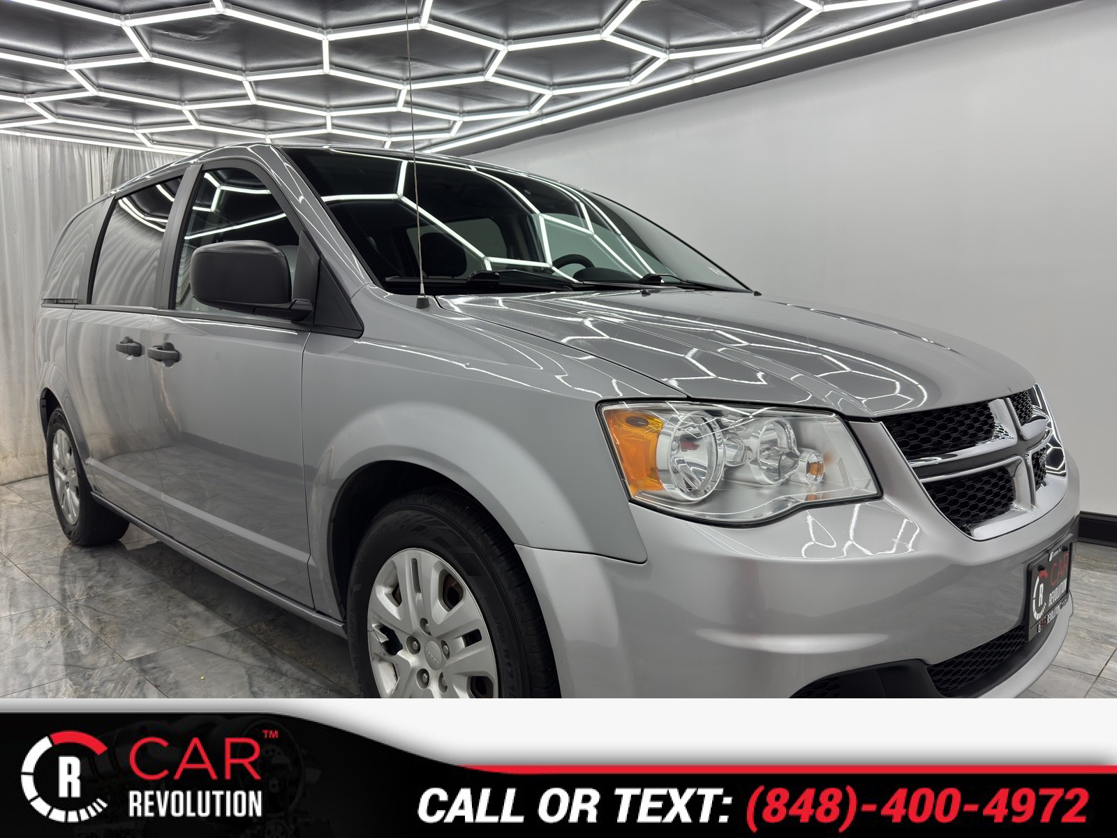 2019 Dodge Grand Caravan SE's photo