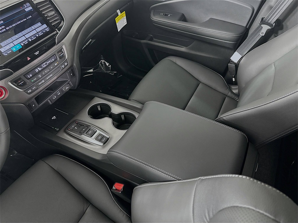 2025 Honda Ridgeline RTL photo 23