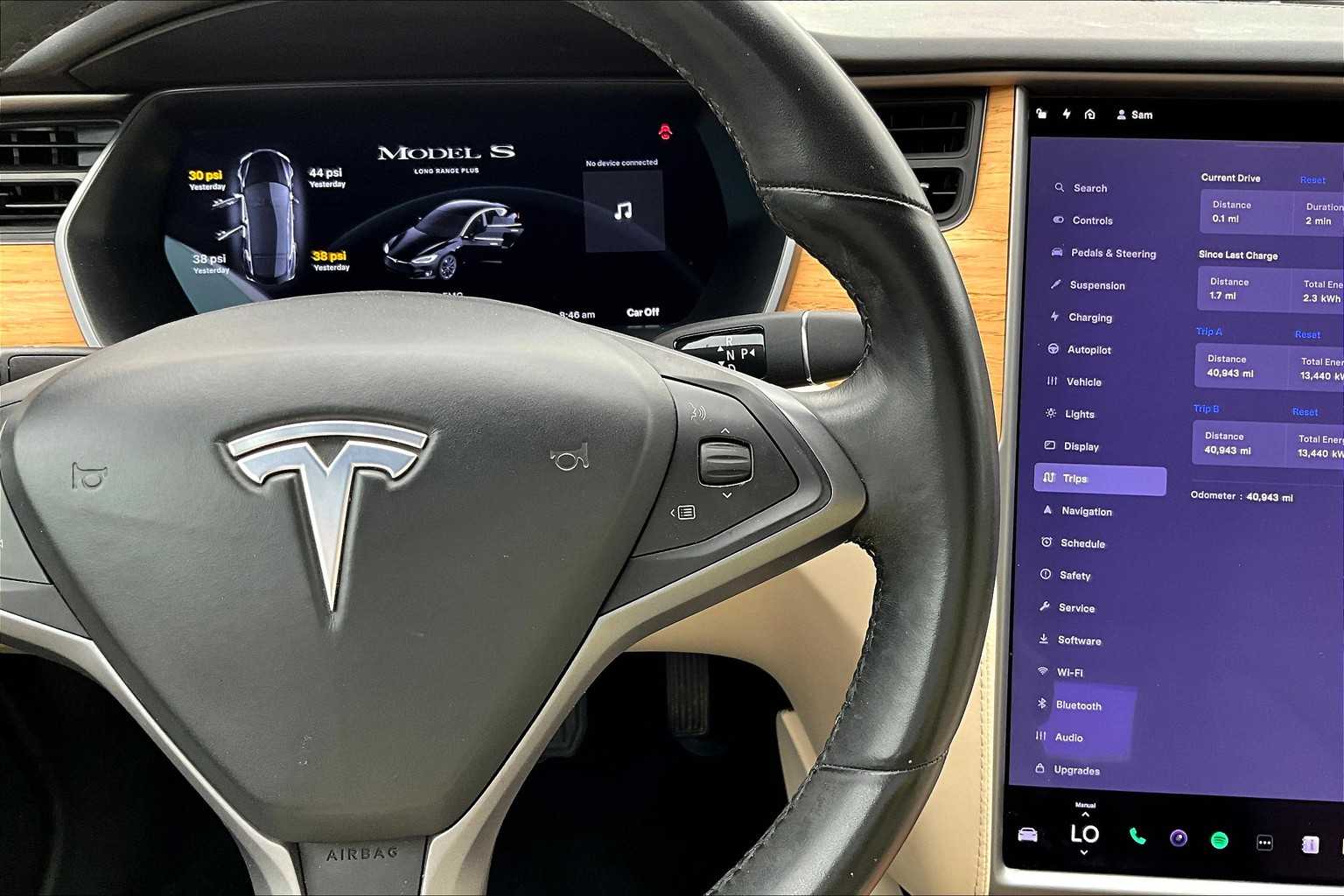 2021 Tesla Model S Long Range Plus photo 24