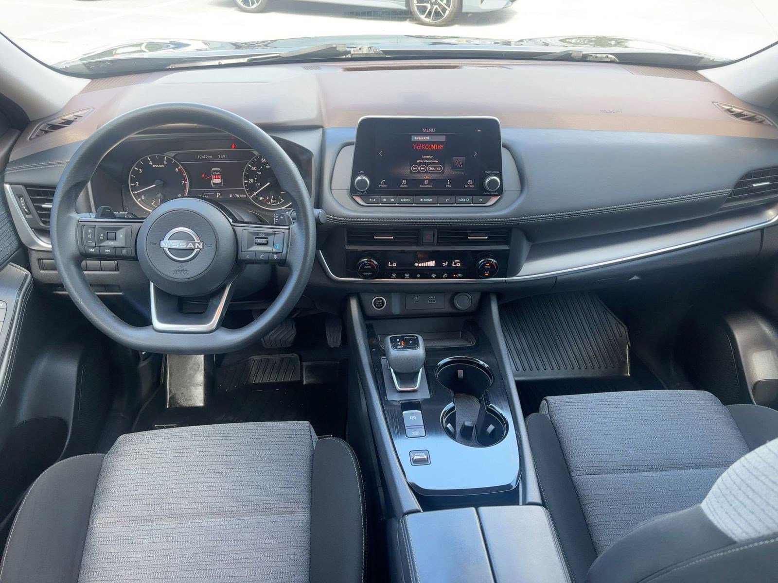 2023 Nissan Rogue SV photo 15