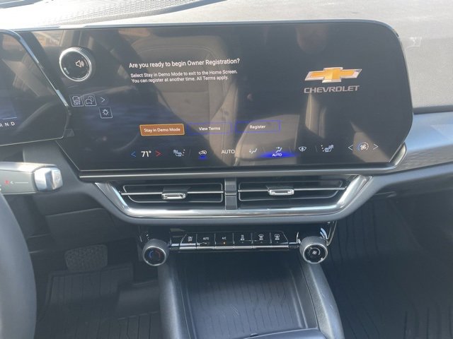 2026 Chevrolet Equinox EV 1LT photo 13