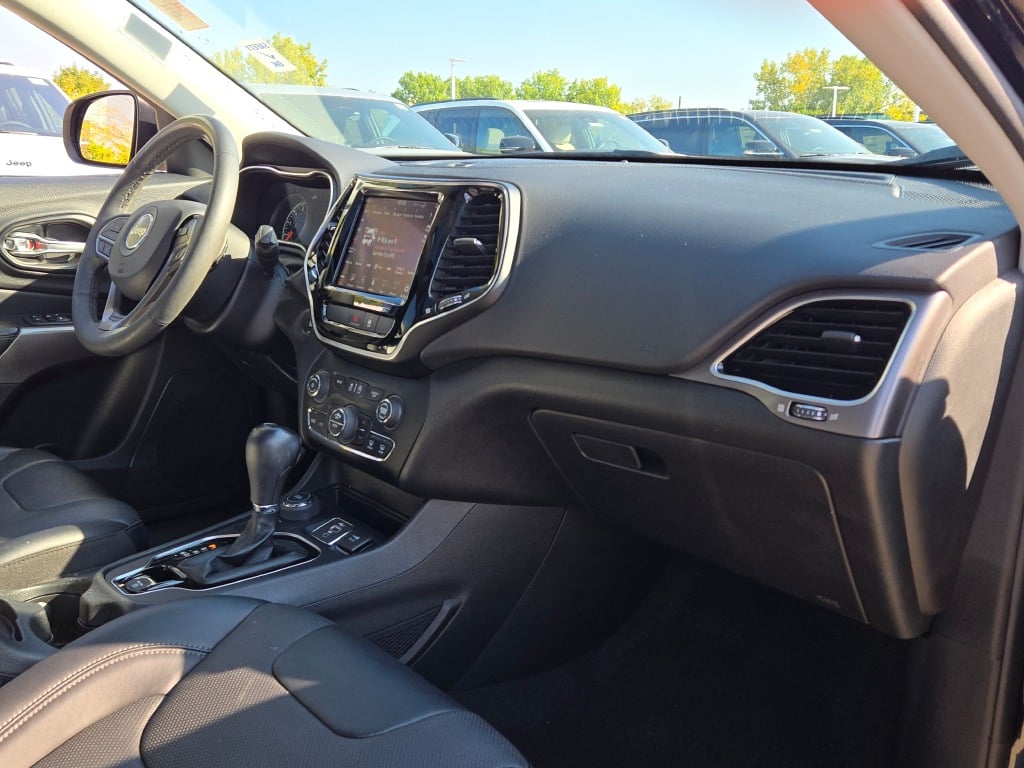 2022 Jeep Cherokee Limited photo 7