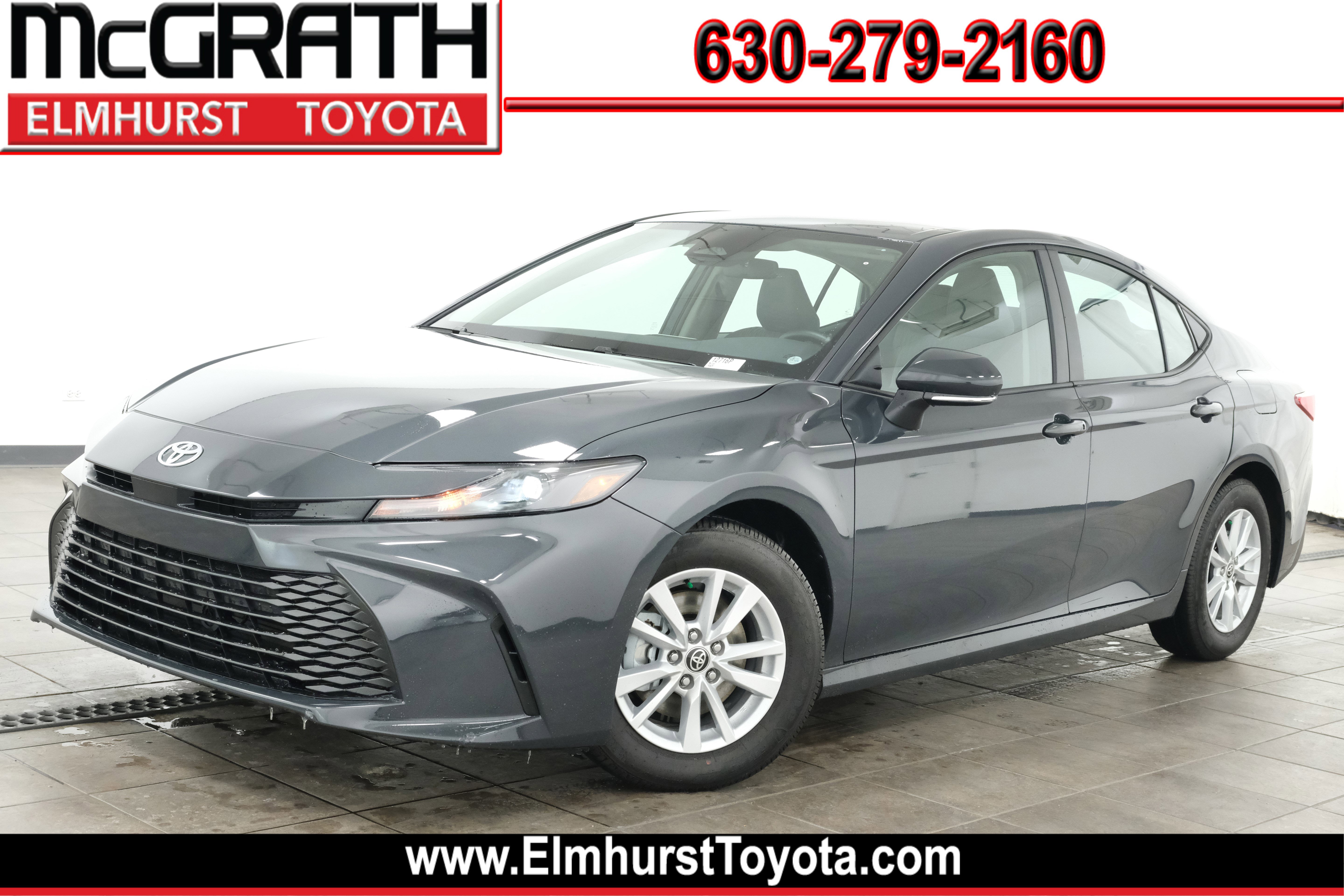 2026 Toyota Camry LE's photo