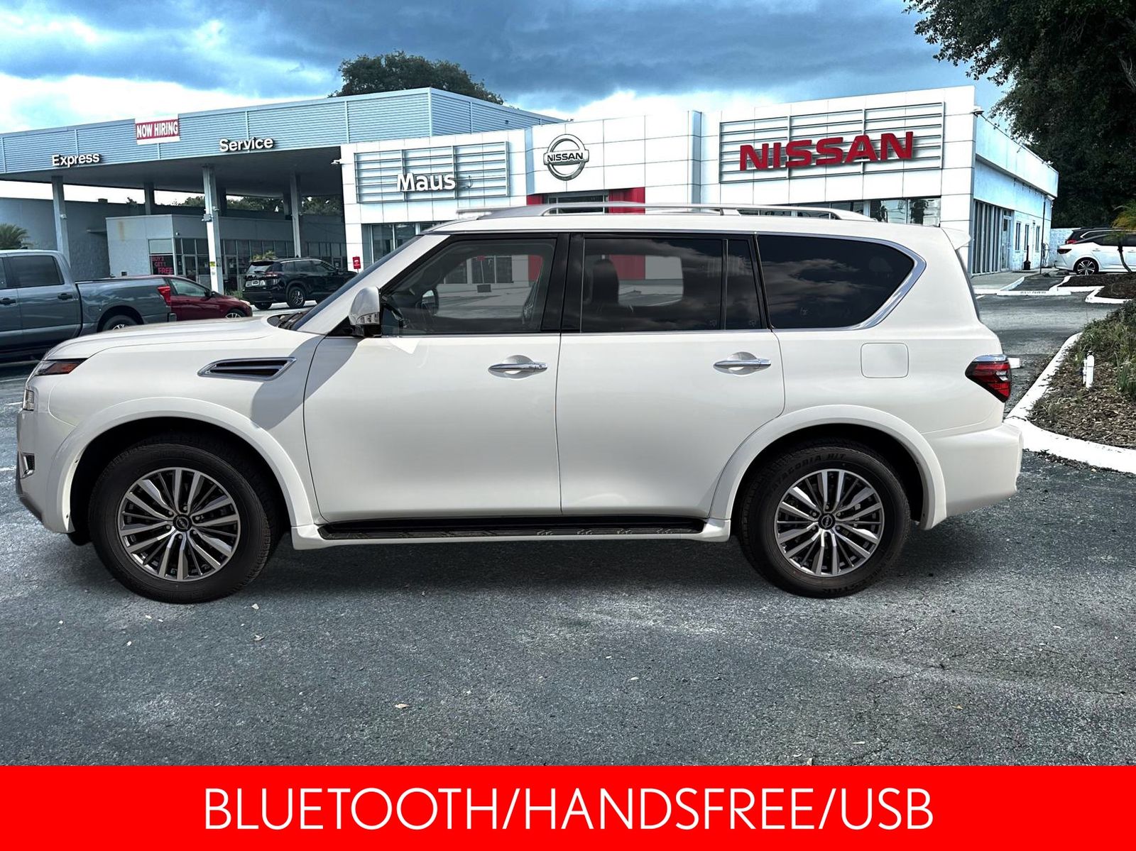 2024 Nissan Armada SL photo 4