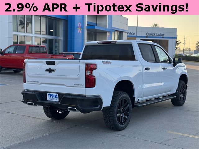 2026 Chevrolet Silverado 1500 Custom photo 2