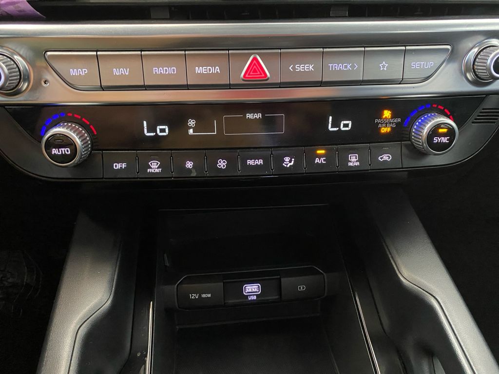2022 Kia Telluride LX photo 22