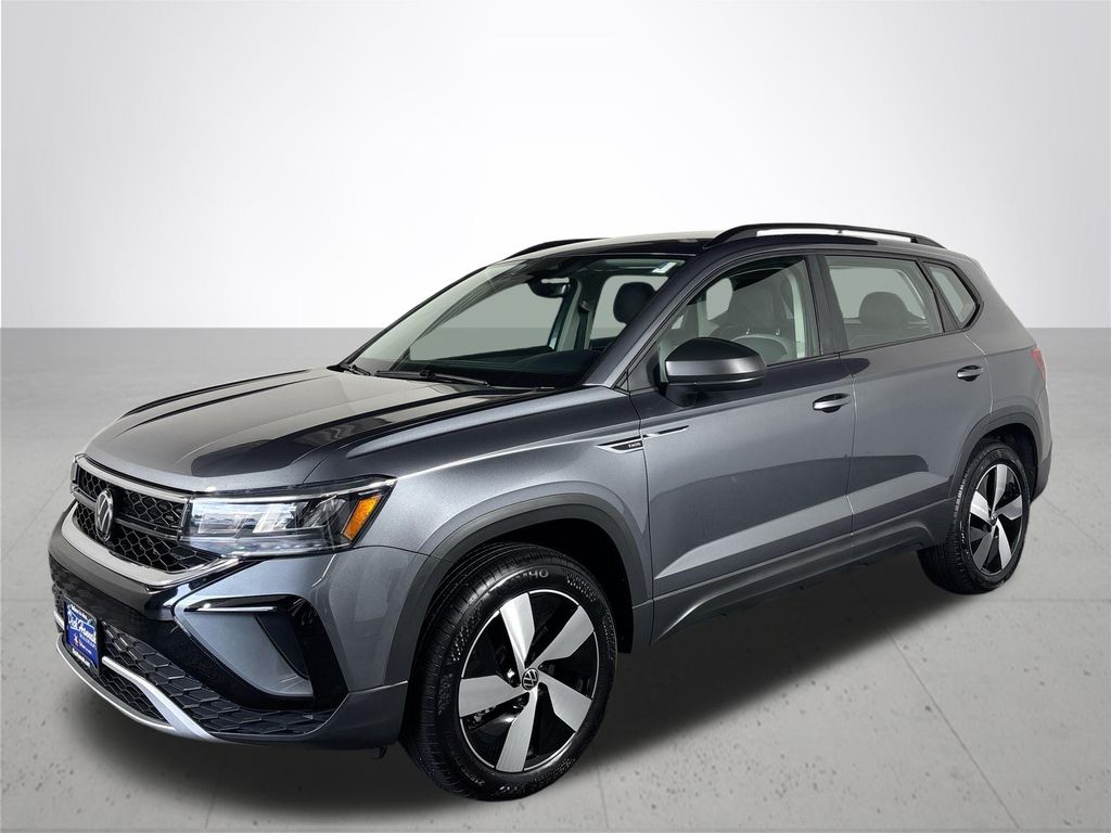 2024 Volkswagen Taos S photo 2
