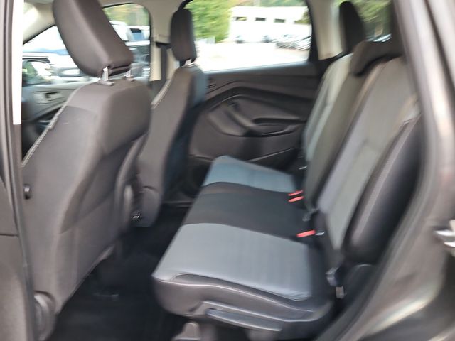 2019 Ford Escape S photo 6