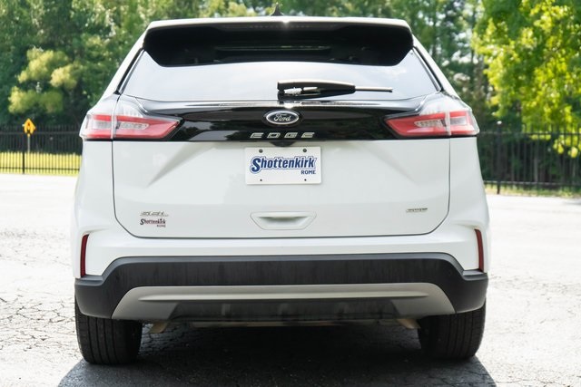 2024 Ford Edge SEL photo 7