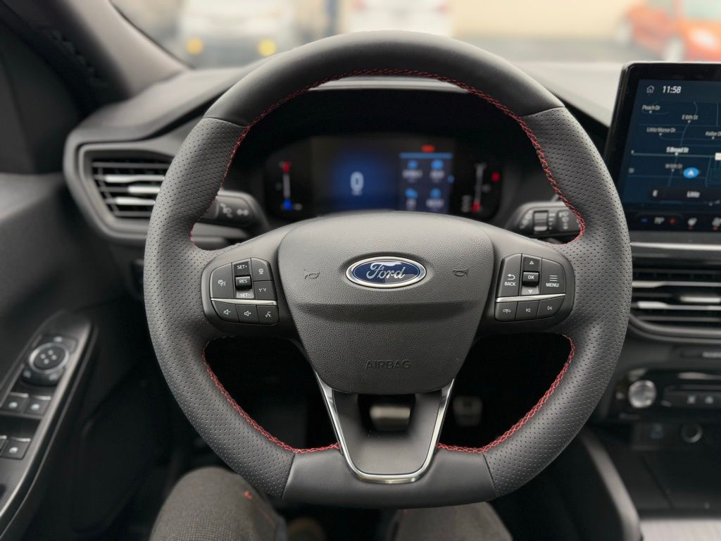 2023 Ford Escape ST-Line photo 4