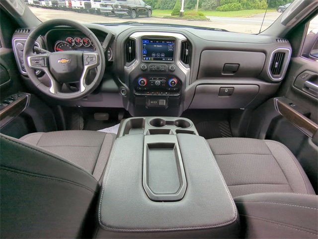 2022 Chevrolet Silverado 1500 LT photo 10