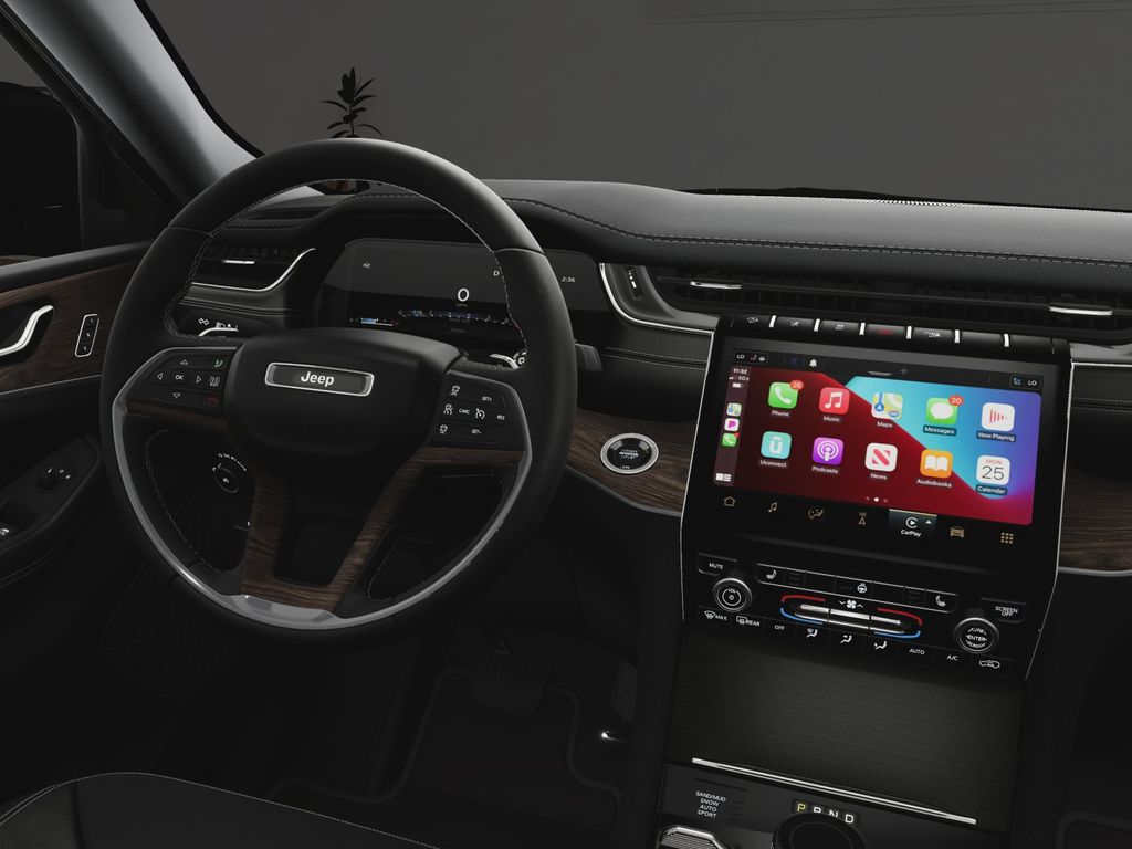 2025 Jeep Grand Cherokee Limited photo 17