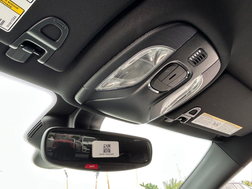2025 Jeep Compass Latitude photo 34