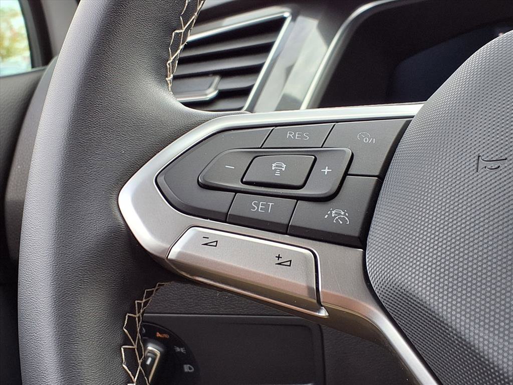 2022 Volkswagen Tiguan SE photo 26