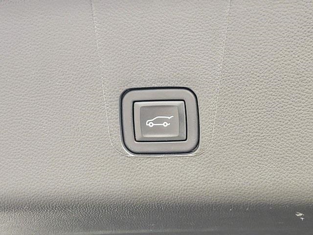 2023 CHEVROLET TRAVERSE - Image 30