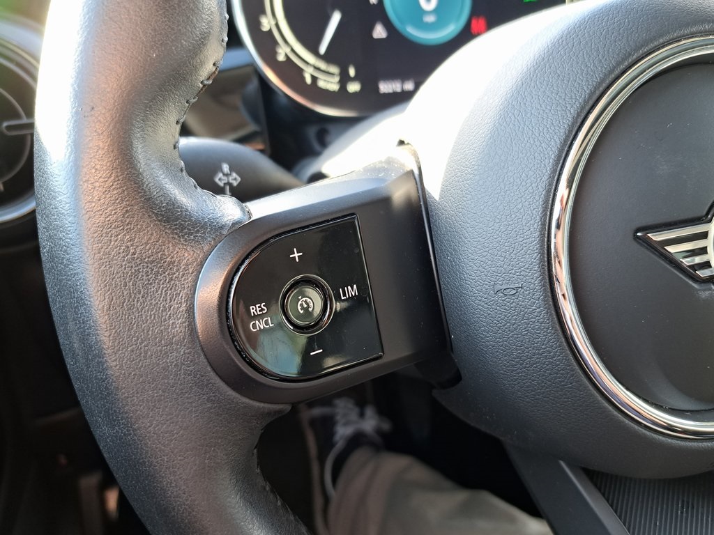 2023 Mini Cooper Signature photo 10