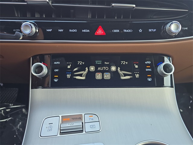 2026 Genesis GV70 2.5T Advanced photo 19