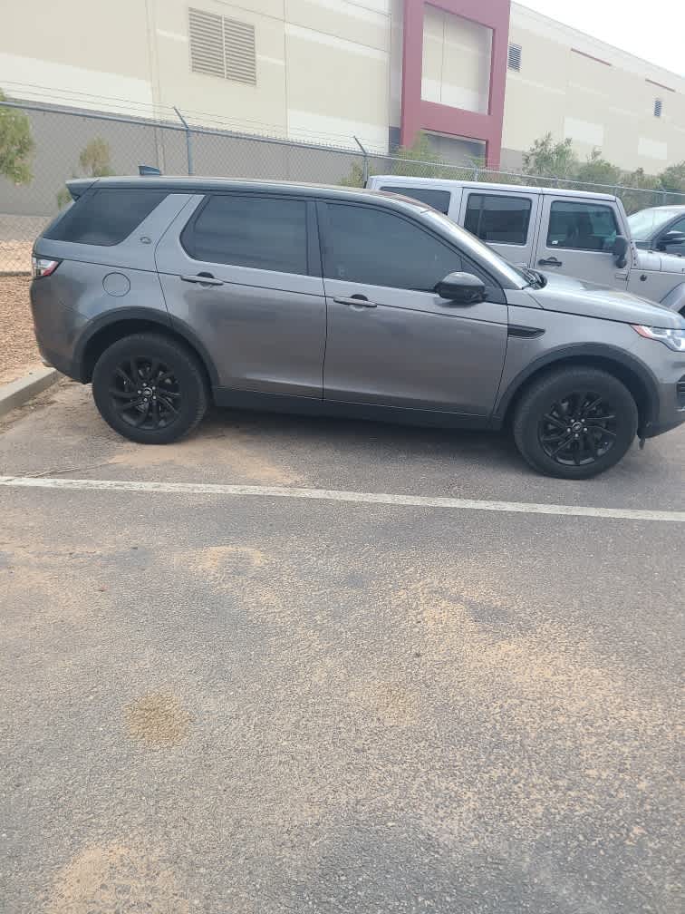 2018 Land Rover Discovery Sport SE photo 4