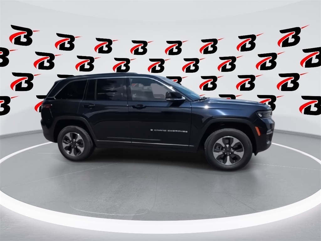2024 Jeep Cherokee Limited 4xe photo 8