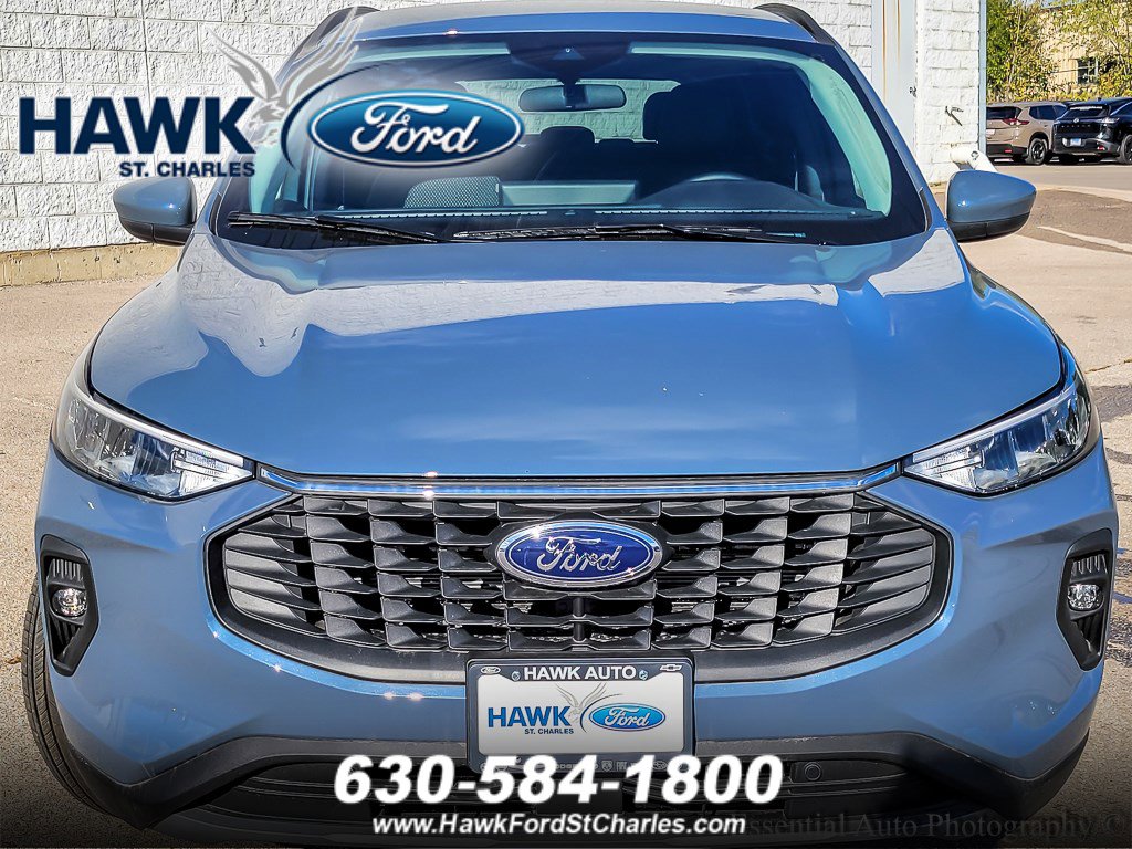 2025 Ford Escape photo 4