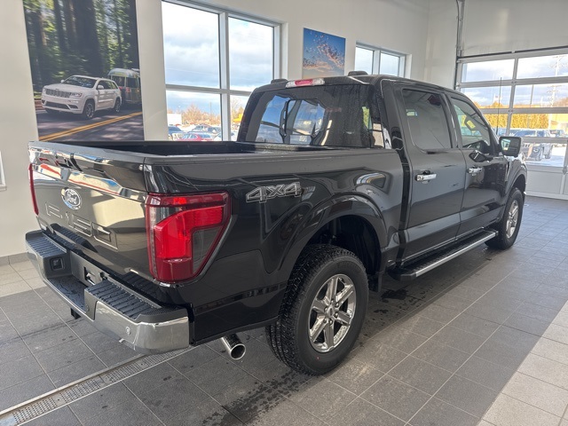 2025 Ford F-150 XLT photo 9