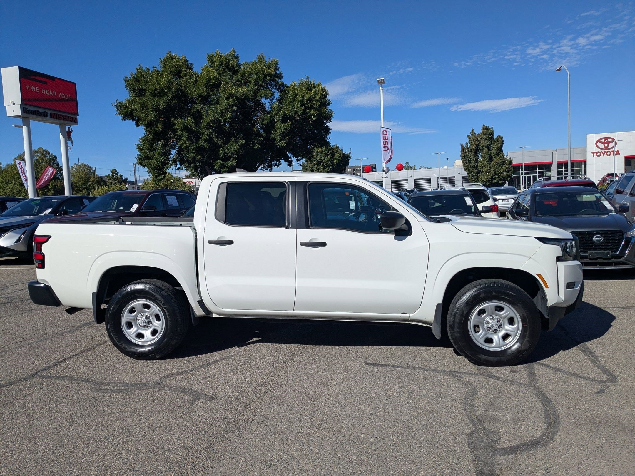 2024 Nissan Frontier S photo 2