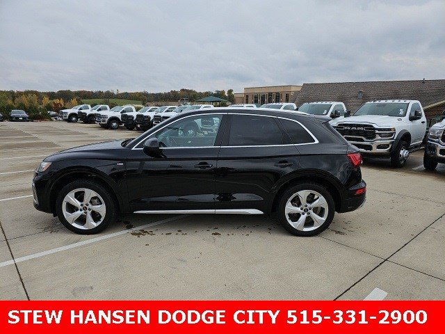 2022 Audi Q5 Premium Plus