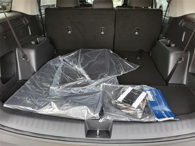 2026 Hyundai Santa Fe SE photo 3