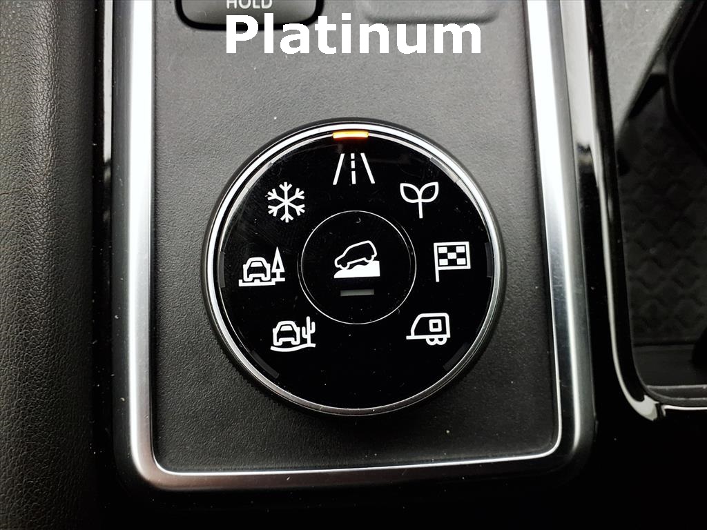 2023 Nissan Pathfinder Platinum photo 17