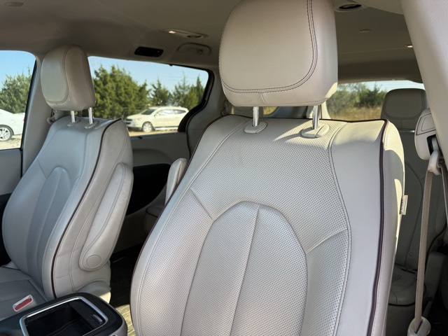 2018 Chrysler Pacifica Limited photo 10