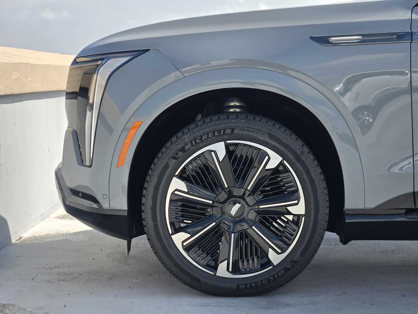 2026 Cadillac Escalade IQ Sport photo 4