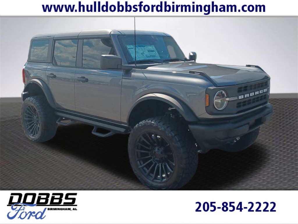 2025 Ford Bronco 4-Door Base's photo