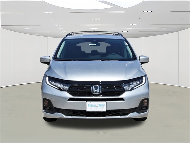 2026 Honda Odyssey Touring photo 2