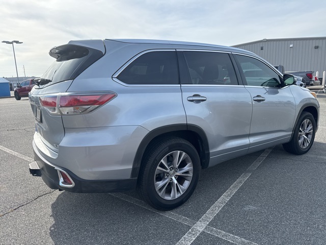 2015 Toyota Highlander XLE photo 3