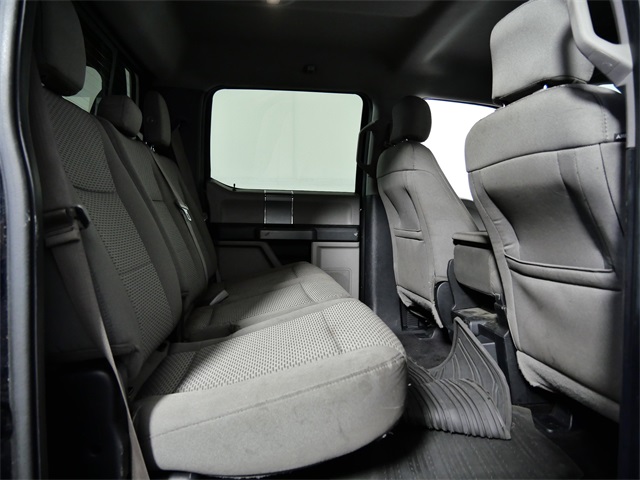 2016 Ford F-150 XLT photo 13