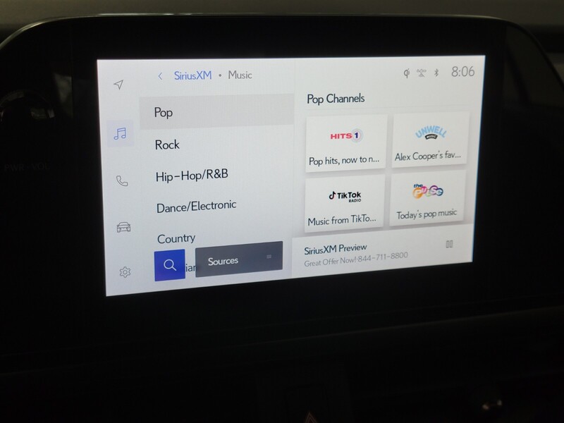 2025 Lexus UX photo 21