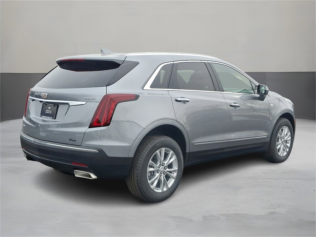 2025 Cadillac XT5 Luxury photo 4