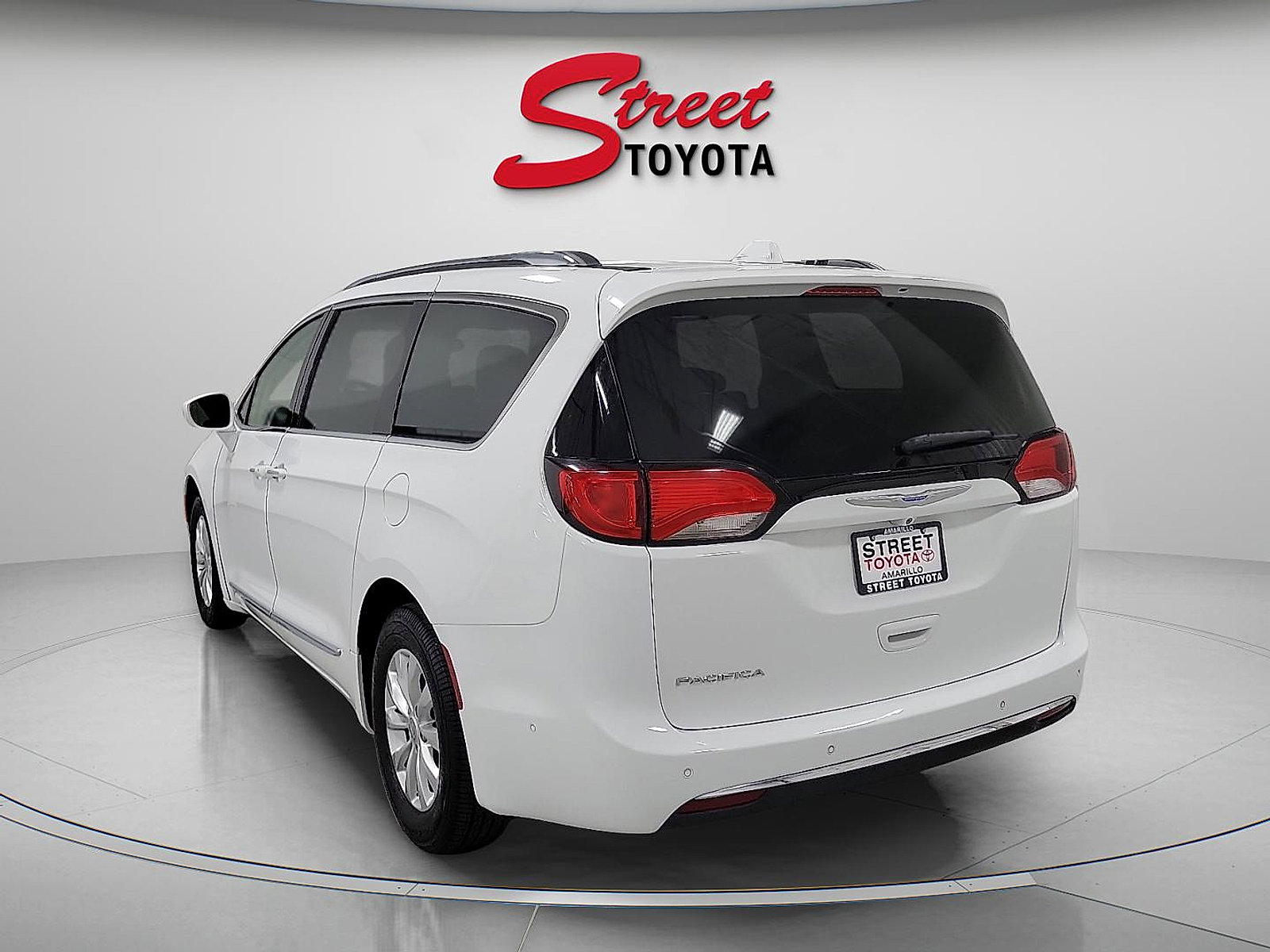 Used 2018 Chrysler Pacifica Touring L Plus with VIN 2C4RC1EG8JR167031 for sale in Amarillo, TX
